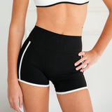 MINI SHORTS (BLACK X WHITE).