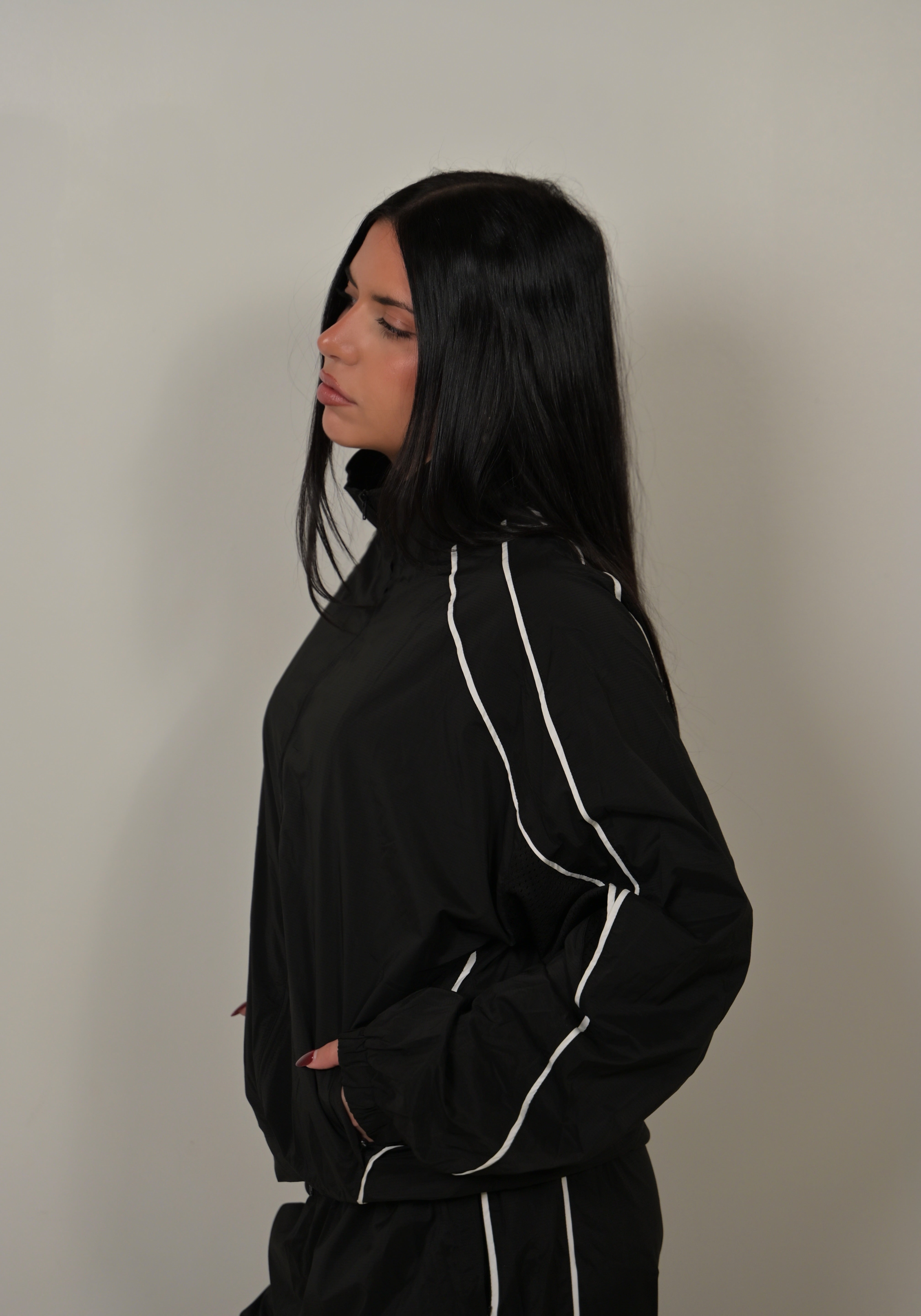 JET BLACK SPRAY JACKET