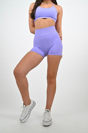 LAVENDER SEAMLESS SCRUNCH SHORTS