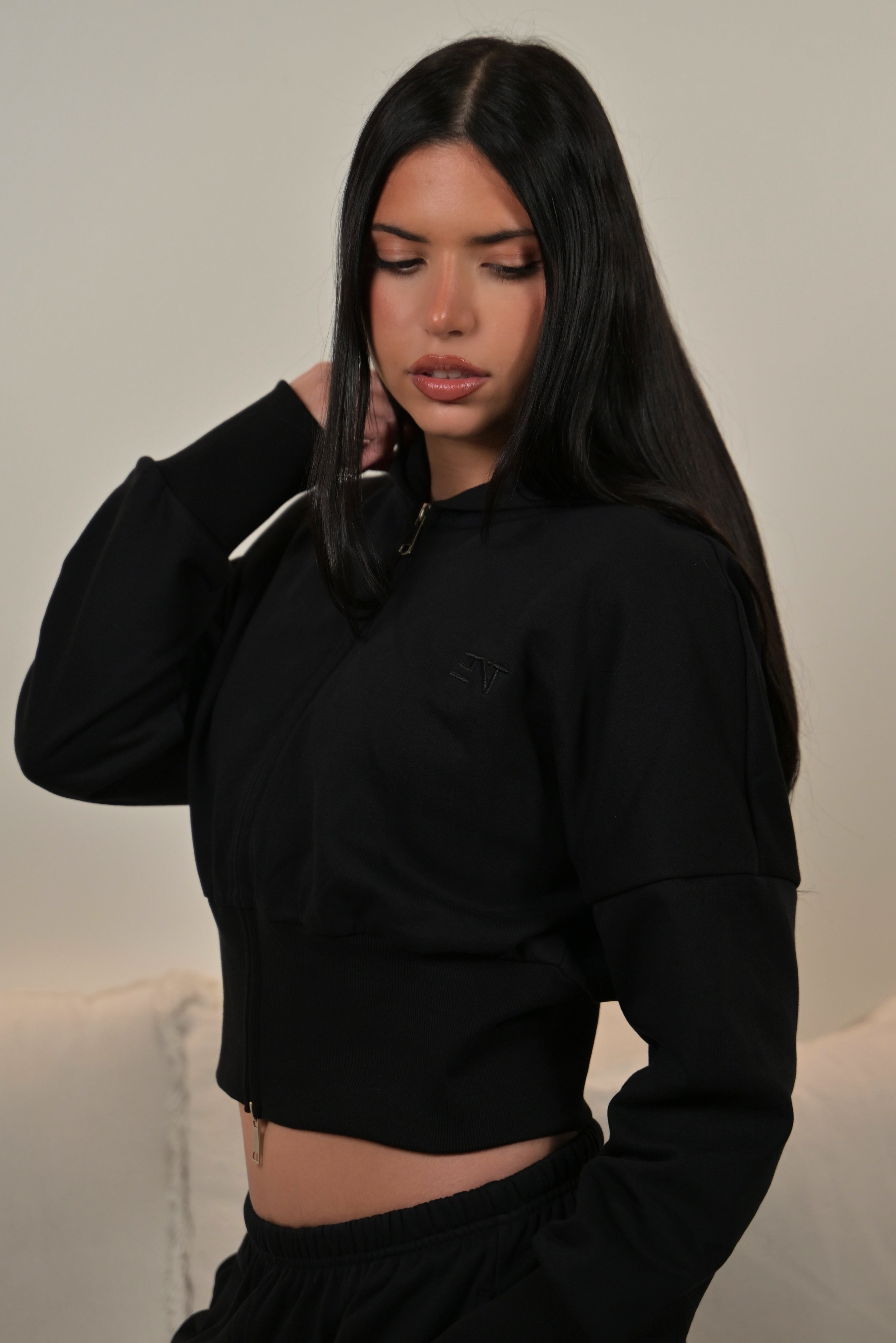 OFF-DUTY TRACK JACKET JET BLACK