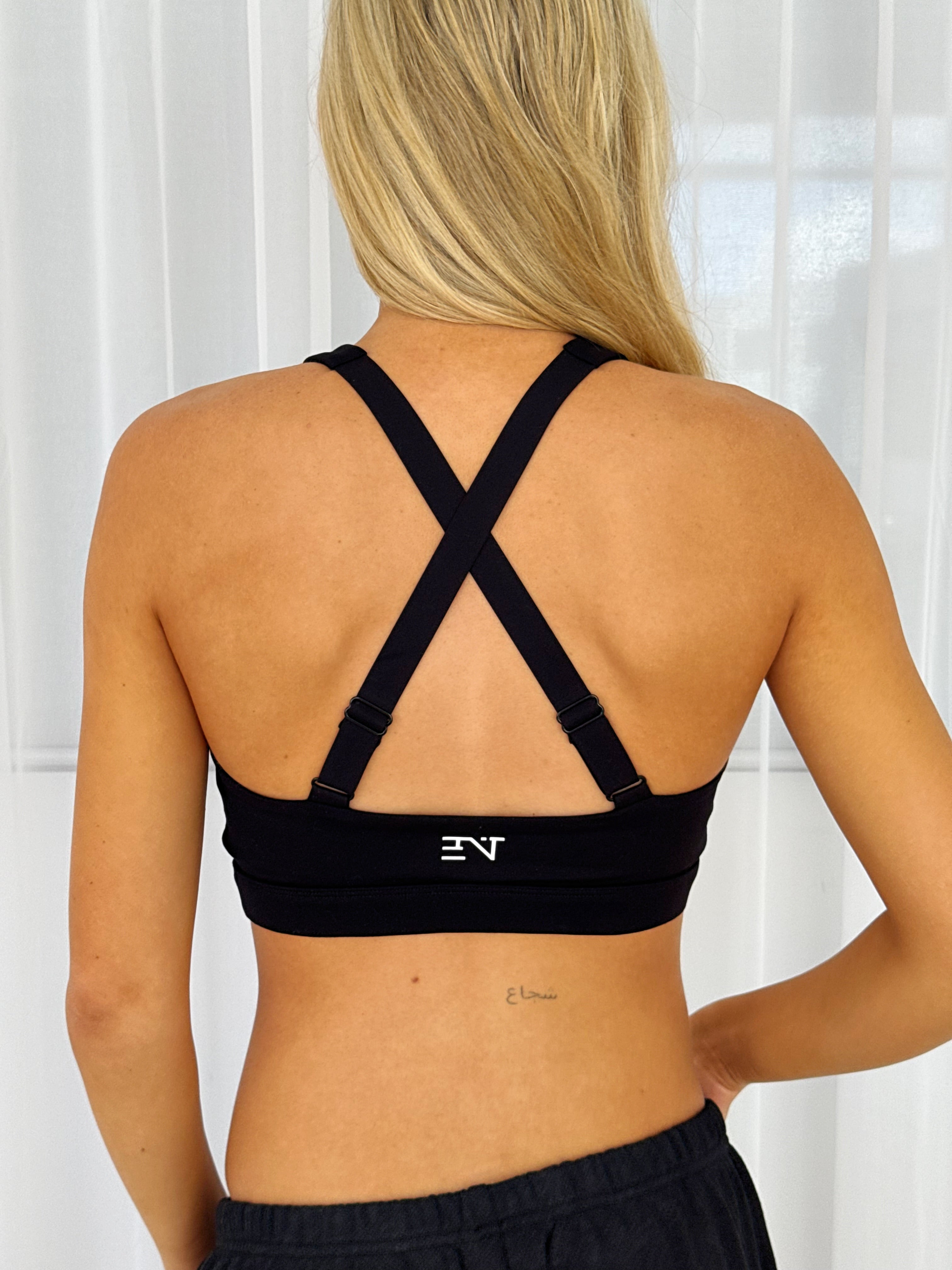 SUPPORTIVE CROP (BLACK X WHITE).