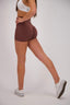 CINNAMON SEAMLESS SCRUNCH SHORTS