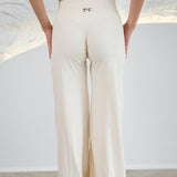 IVORY WIDE LEG PANTS.
