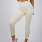 BUTTERMILK SEAMLESS SCRUNCH LEGGINGS