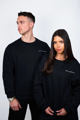 JET BLACK GLOBAL CREWNECK