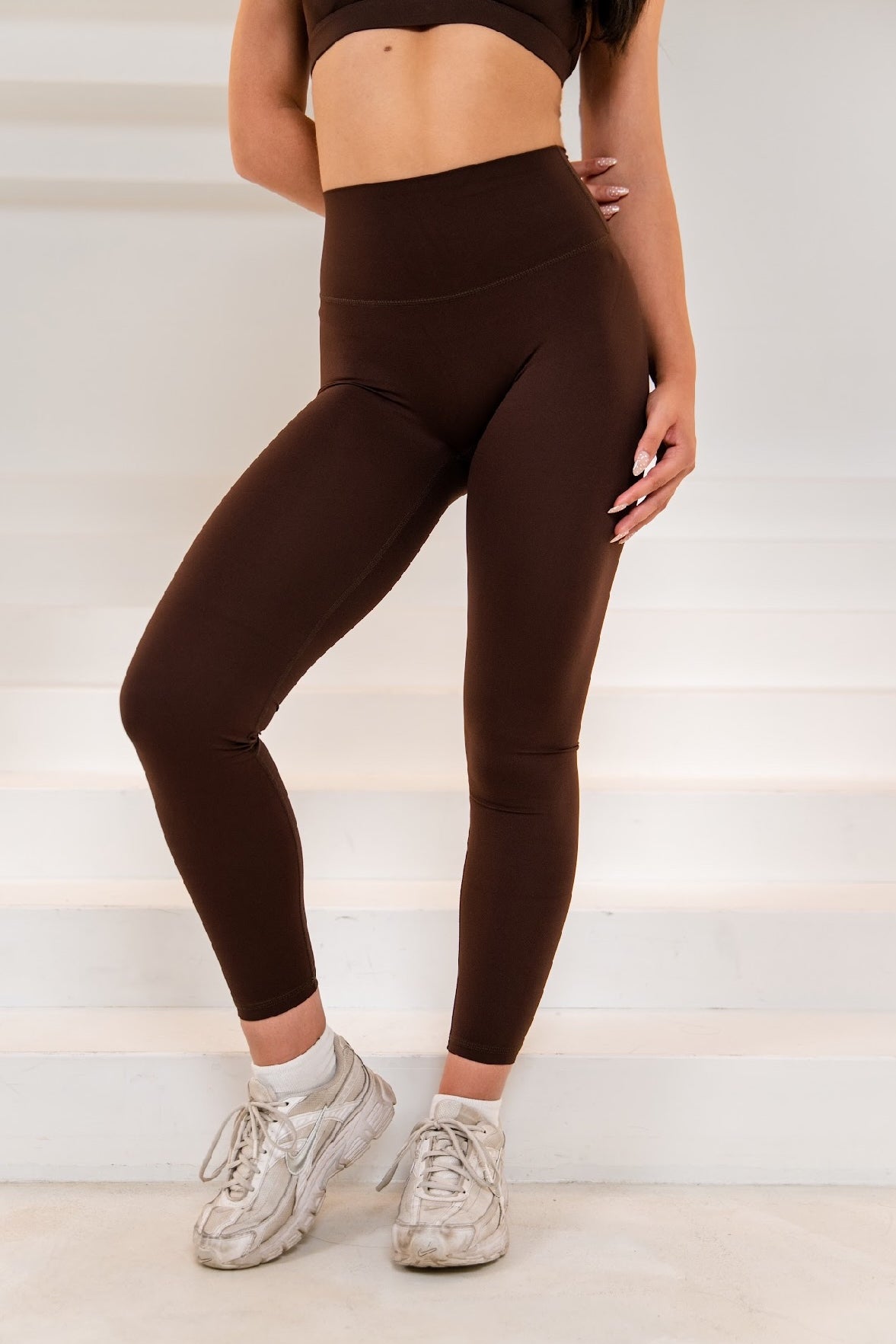 CHOCOLATE INVISIBLE SCRUNCH LEGGINGS