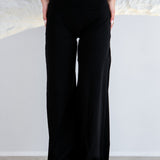 JET BLACK WIDE LEG PANTS.
