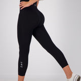JET BLACK HOURGLASS LEGGINGS