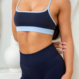 NAVY SEAMLESS SCRUNCH SHORTS
