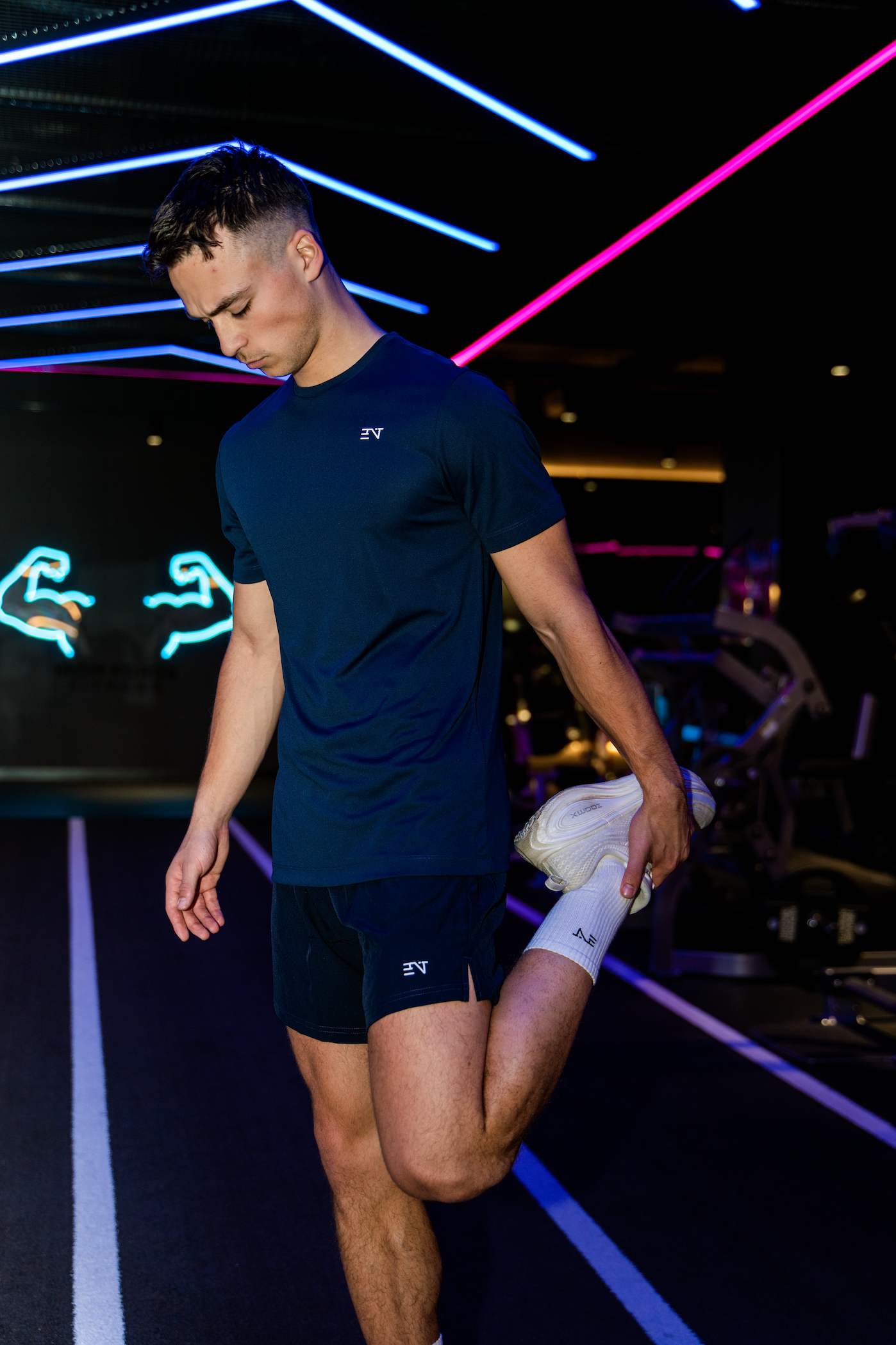 NAVY COMPRESSIVE TEE
