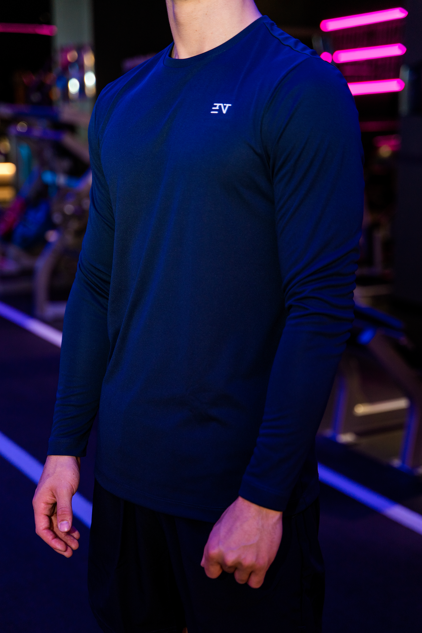 NAVY LONG SLEEVE COMPRESSIVE TEE