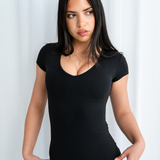 BLACK CAP SLEEVE TEE.
